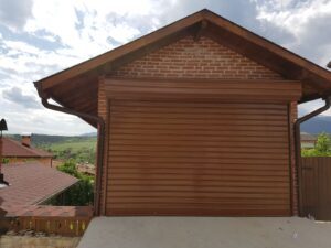 гаражни врати